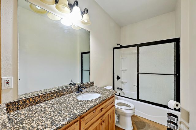 11791 Silver Springs RD, Rockdale, TX 76567