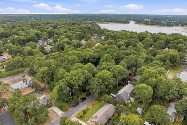 25 Freydis Dr, Dennis, MA 02660
