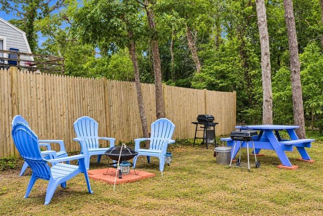 25 Freydis Dr, Dennis, MA 02660
