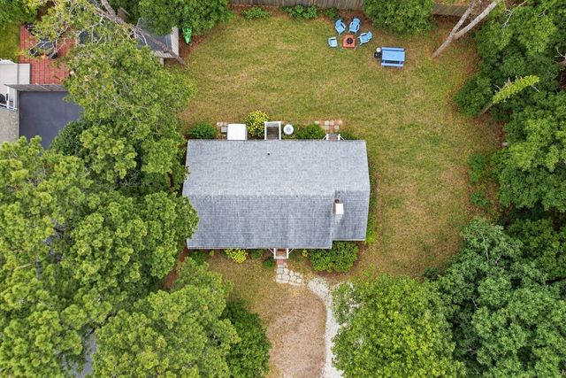 25 Freydis Dr, Dennis, MA 02660