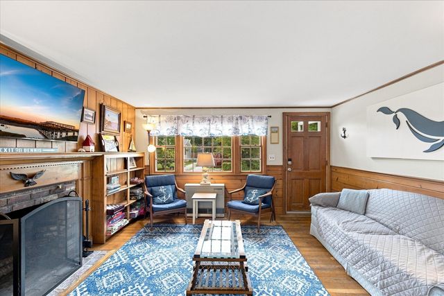 25 Freydis Dr, Dennis, MA 02660