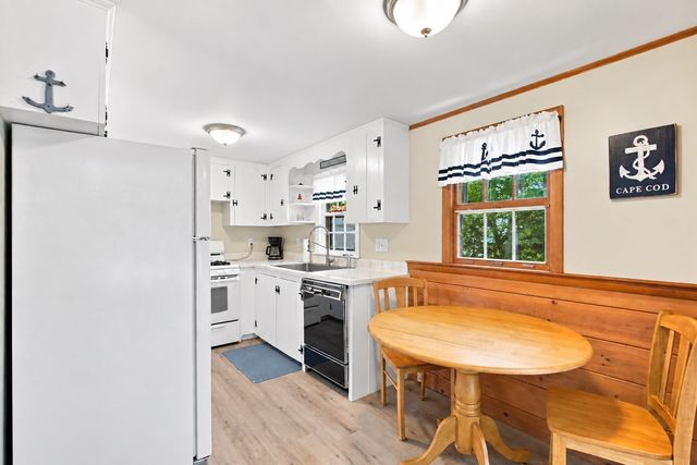 25 Freydis Dr, Dennis, MA 02660