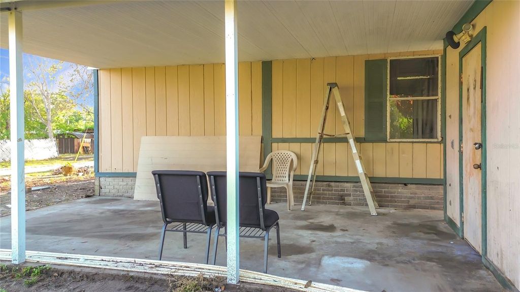 Image 18 of property listing at 820 ROBINSON AVENUE, St Cloud, FL 34769