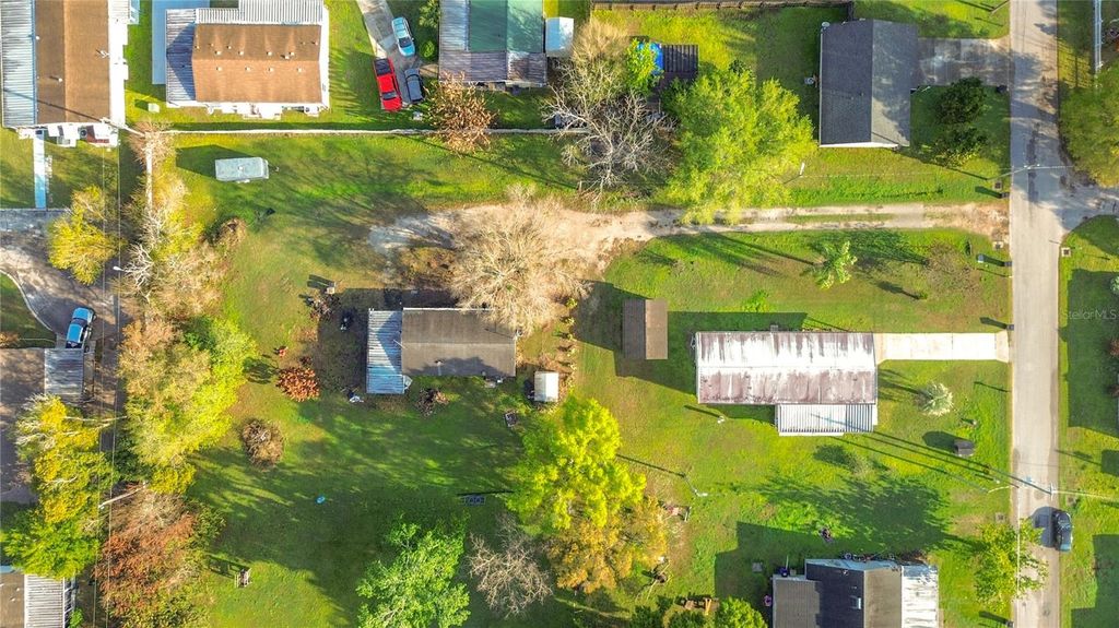 Image 24 of property listing at 820 ROBINSON AVENUE, St Cloud, FL 34769