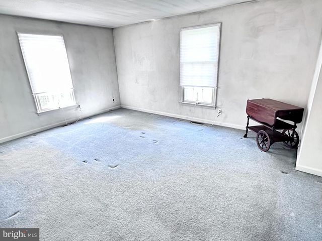 41 WILLIAM AVE, Williamstown, NJ 08094
