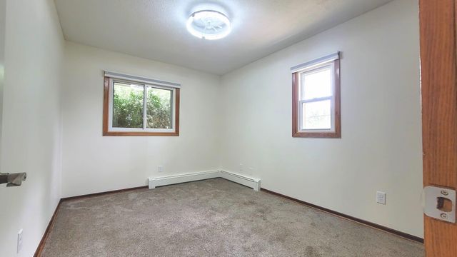 9242 Queen Avenue S, Bloomington, MN 55431