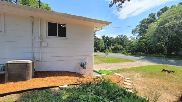 9242 Queen Avenue S, Bloomington, MN 55431