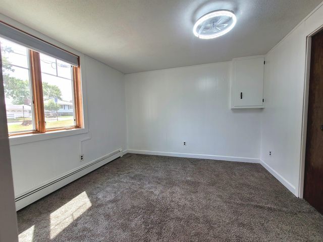 9242 Queen Avenue S, Bloomington, MN 55431