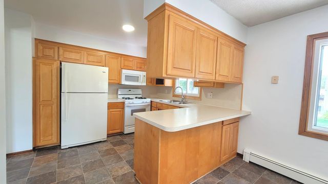 9242 Queen Avenue S, Bloomington, MN 55431