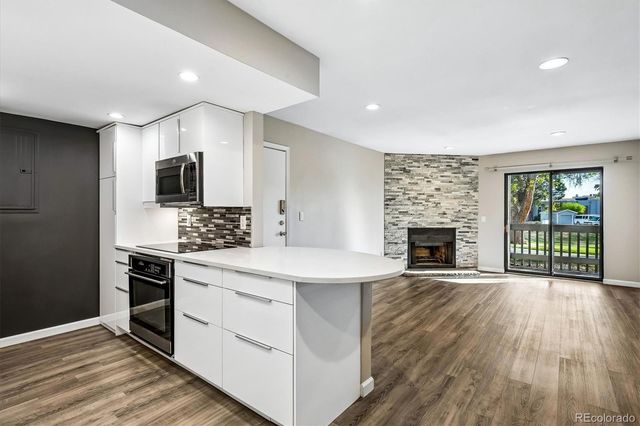 8335 Fairmount Drive 3-102, Denver, CO 80247