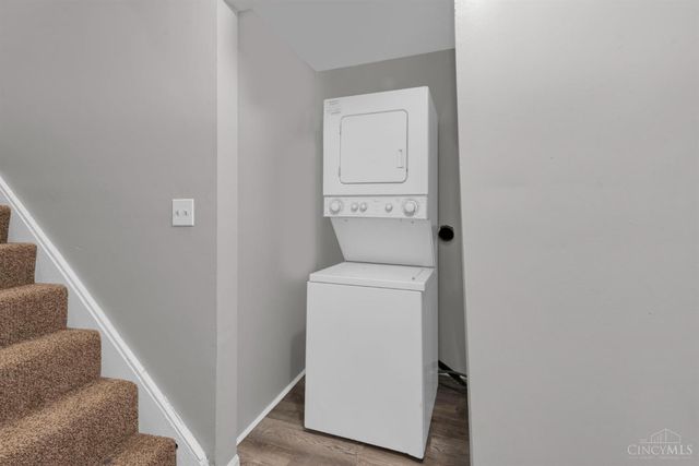 6110 Stover Ave, Cincinnati, OH 45237