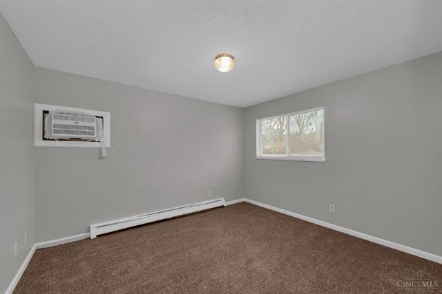 6110 Stover Ave, Cincinnati, OH 45237