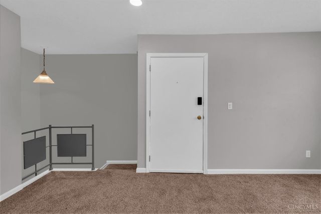 6110 Stover Ave, Cincinnati, OH 45237