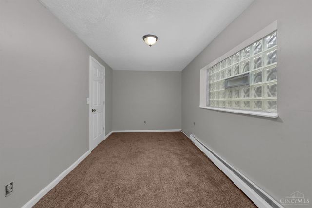 6110 Stover Ave, Cincinnati, OH 45237