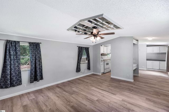315 Shirley Circle, Townville, SC 29689
