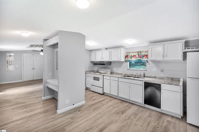 315 Shirley Circle, Townville, SC 29689
