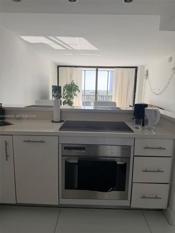 3475 N Country Club Drive 816, Aventura, FL 33180