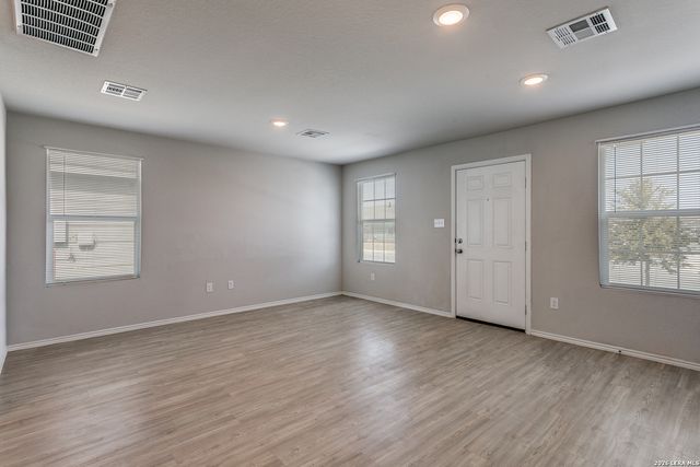 7503 Silos, San Antonio, TX 78252