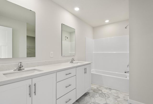 7083 139th Place NW, Ramsey, MN 55303