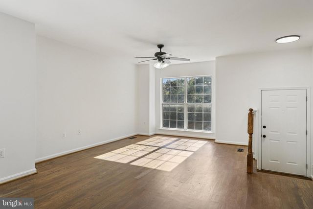 5154 MEETING PL, Woodbridge, VA 22193