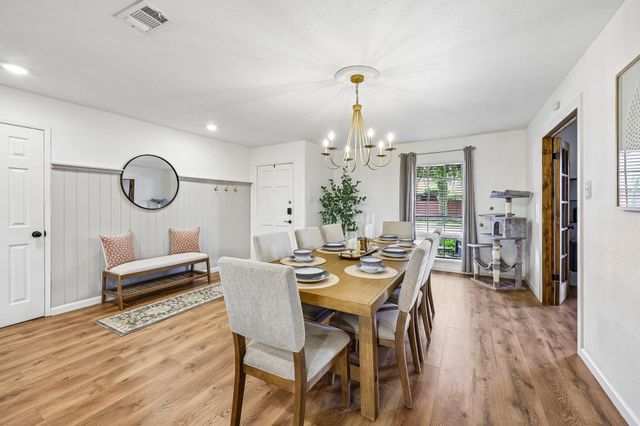 2927 Winterberry Drive, Carrollton, TX 75007