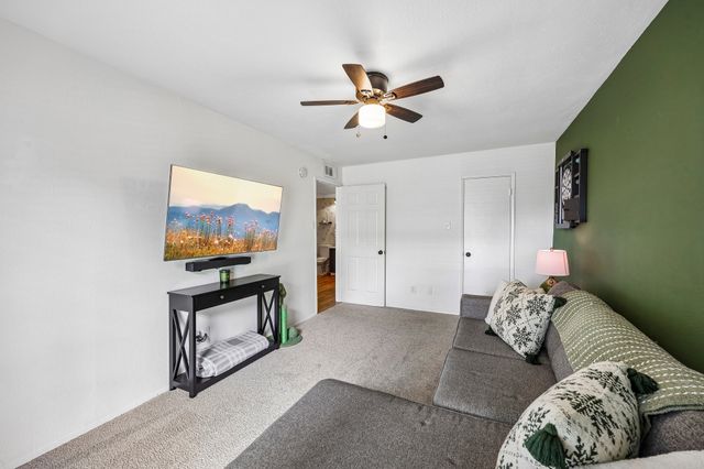 2927 Winterberry Drive, Carrollton, TX 75007