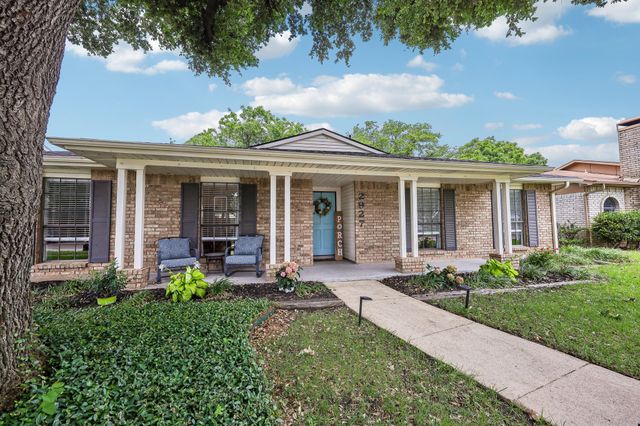 2927 Winterberry Drive, Carrollton, TX 75007