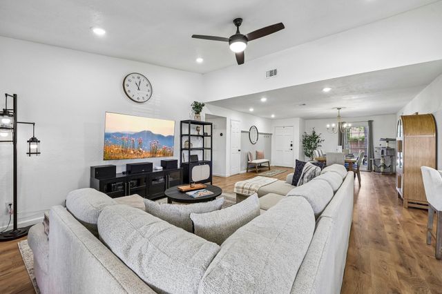 2927 Winterberry Drive, Carrollton, TX 75007