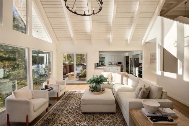 748 Shelter Cove, Lake Arrowhead, CA 92352