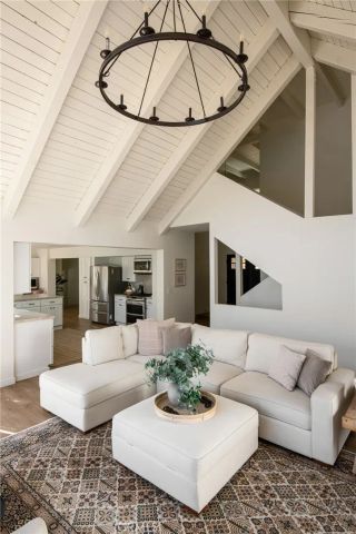 748 Shelter Cove, Lake Arrowhead, CA 92352