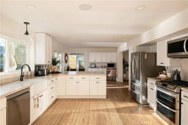 748 Shelter Cove, Lake Arrowhead, CA 92352