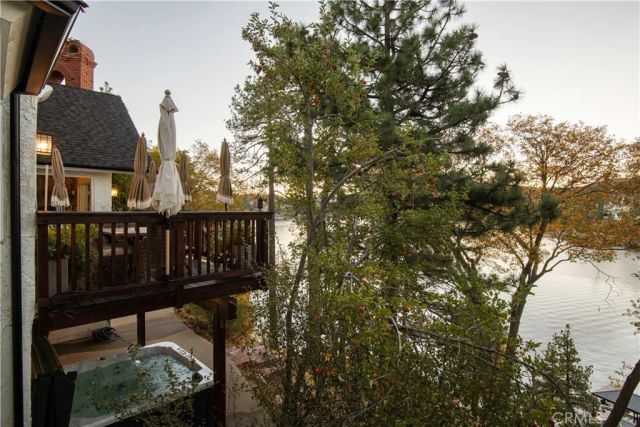 748 Shelter Cove, Lake Arrowhead, CA 92352