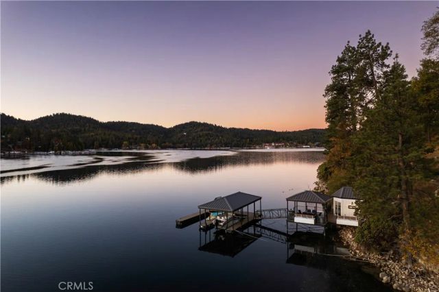 748 Shelter Cove, Lake Arrowhead, CA 92352
