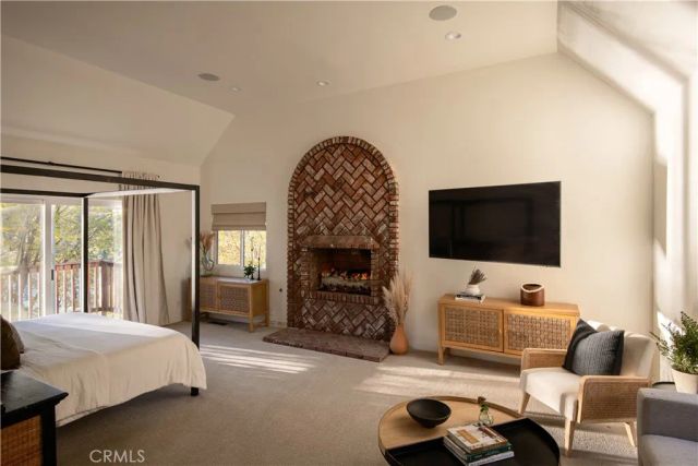748 Shelter Cove, Lake Arrowhead, CA 92352