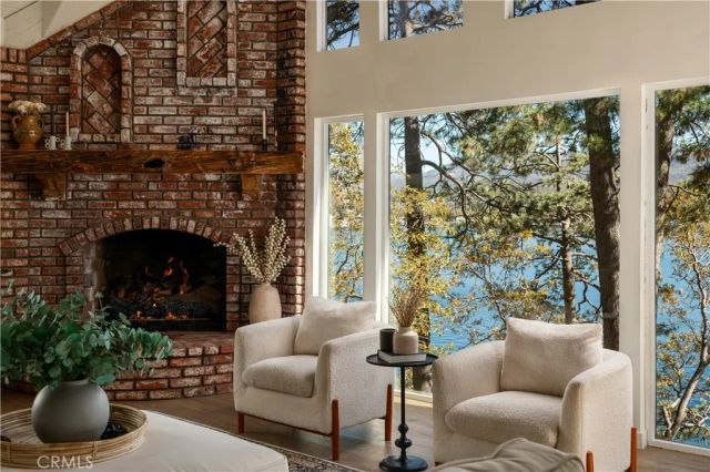 748 Shelter Cove, Lake Arrowhead, CA 92352