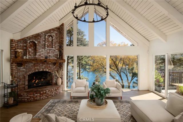748 Shelter Cove, Lake Arrowhead, CA 92352