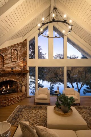 748 Shelter Cove, Lake Arrowhead, CA 92352