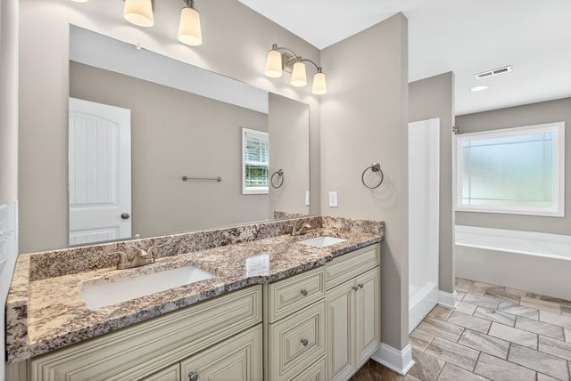 200 Kirby St, Landrum, SC 29356
