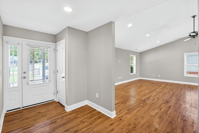 200 Kirby St, Landrum, SC 29356