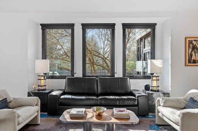 265 Woodlawn Avenue, Saint Paul, MN 55105