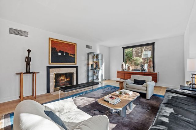 265 Woodlawn Avenue, Saint Paul, MN 55105