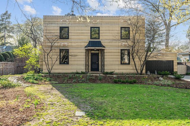 265 Woodlawn Avenue, Saint Paul, MN 55105