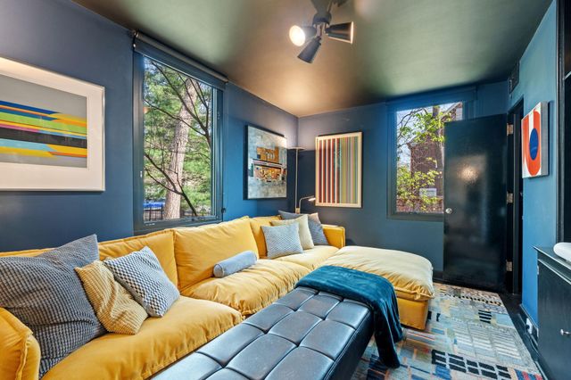 265 Woodlawn Avenue, Saint Paul, MN 55105