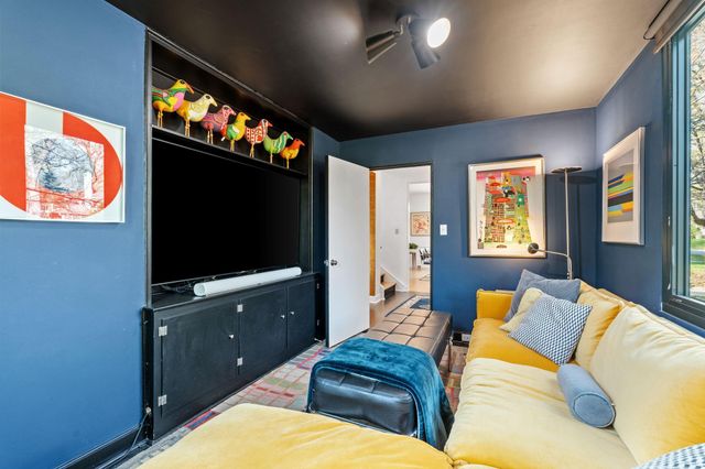 265 Woodlawn Avenue, Saint Paul, MN 55105