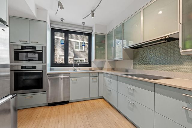 265 Woodlawn Avenue, Saint Paul, MN 55105