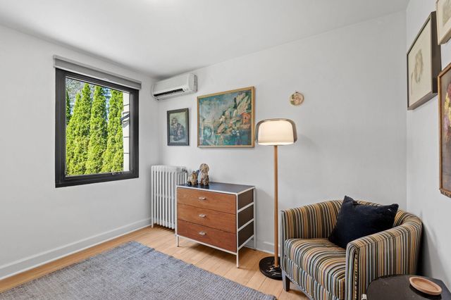 265 Woodlawn Avenue, Saint Paul, MN 55105