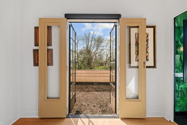 265 Woodlawn Avenue, Saint Paul, MN 55105