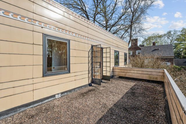 265 Woodlawn Avenue, Saint Paul, MN 55105