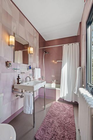 265 Woodlawn Avenue, Saint Paul, MN 55105