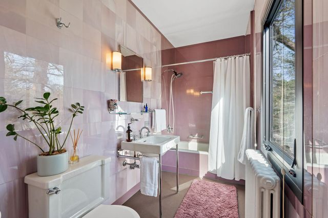 265 Woodlawn Avenue, Saint Paul, MN 55105